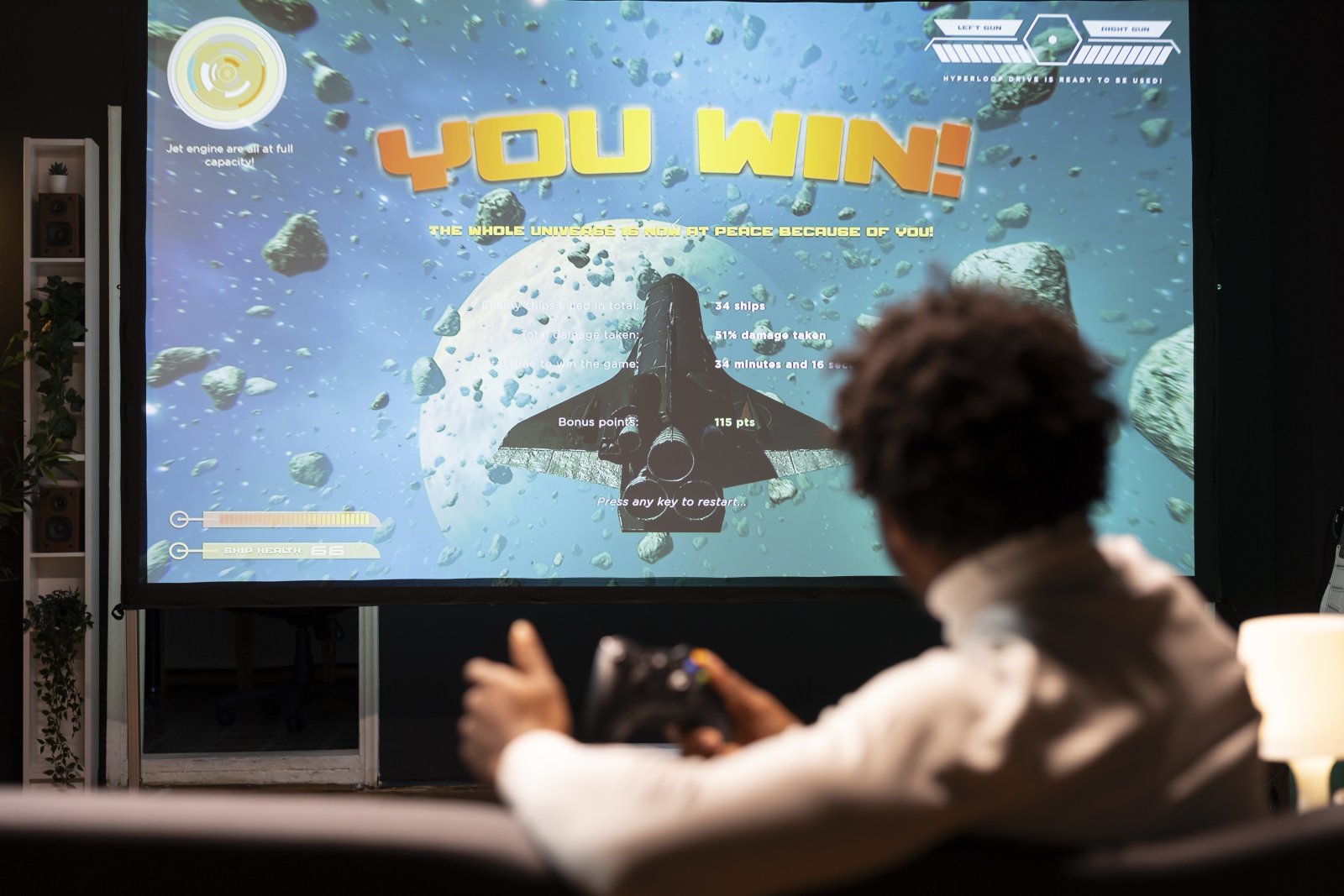 Sztuczna inteligencja w tworzeniu gier – jak wykorzystać AI w procesie game development? 1 gamer receiving victory message after completing a 2024 03 27 15 55 17 utc